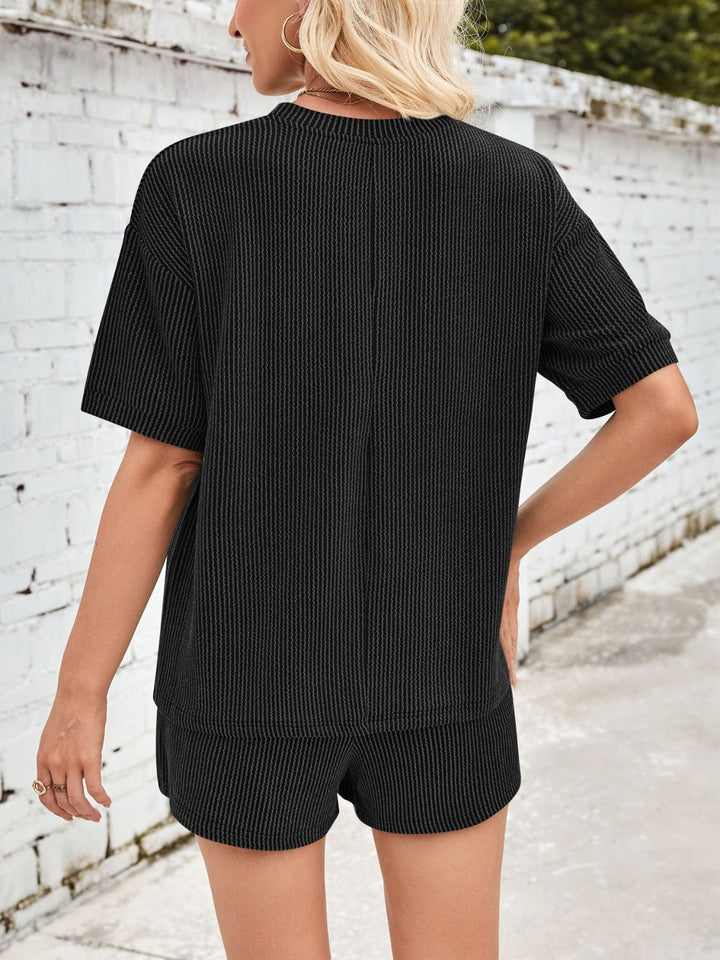 Beata | Top z okrągłym dekoltem i szorty ze sznurkiem