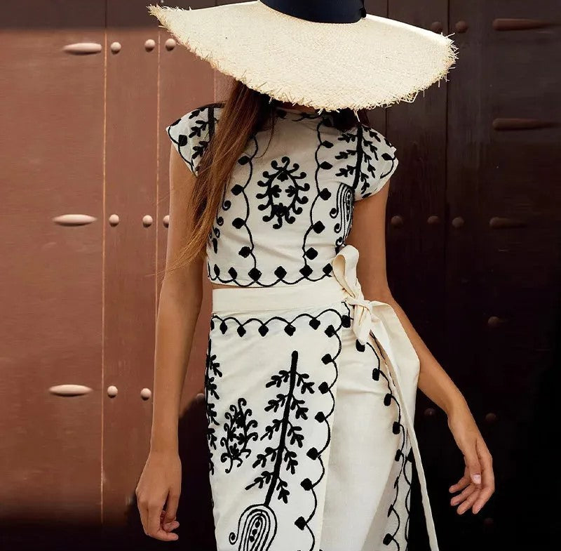 Alina | Top i spódnica z eleganckim nadrukiem