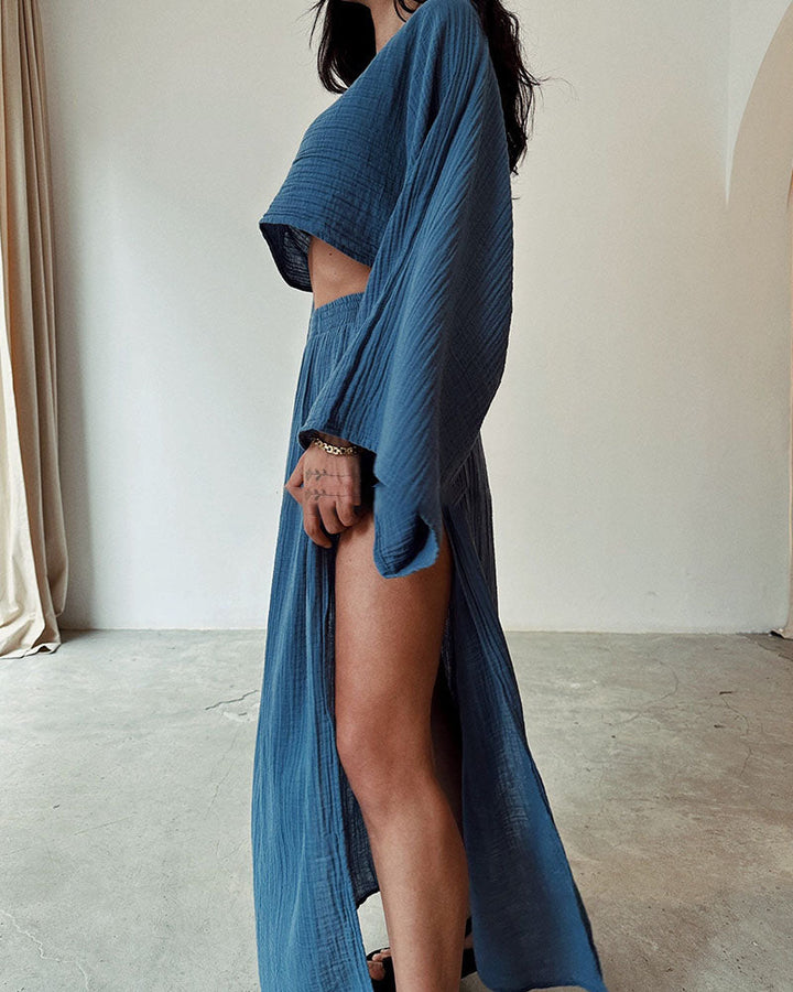 Britta | Dwuczęściowy zestaw: krótki top z długim rękawem i spódnica z wysokim rozcięciem