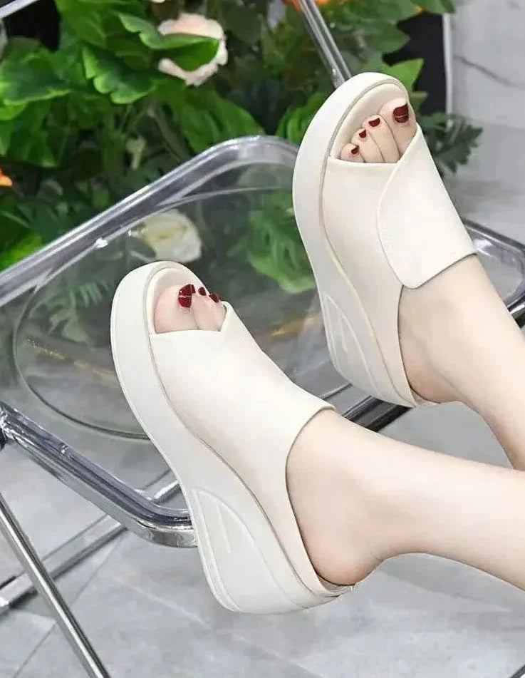 Krystyna | Odważne i piękne kliny dla codziennego stylu glamour