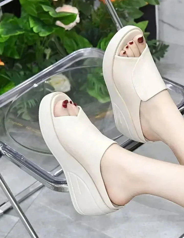 Krystyna | Odważne i piękne kliny dla codziennego stylu glamour