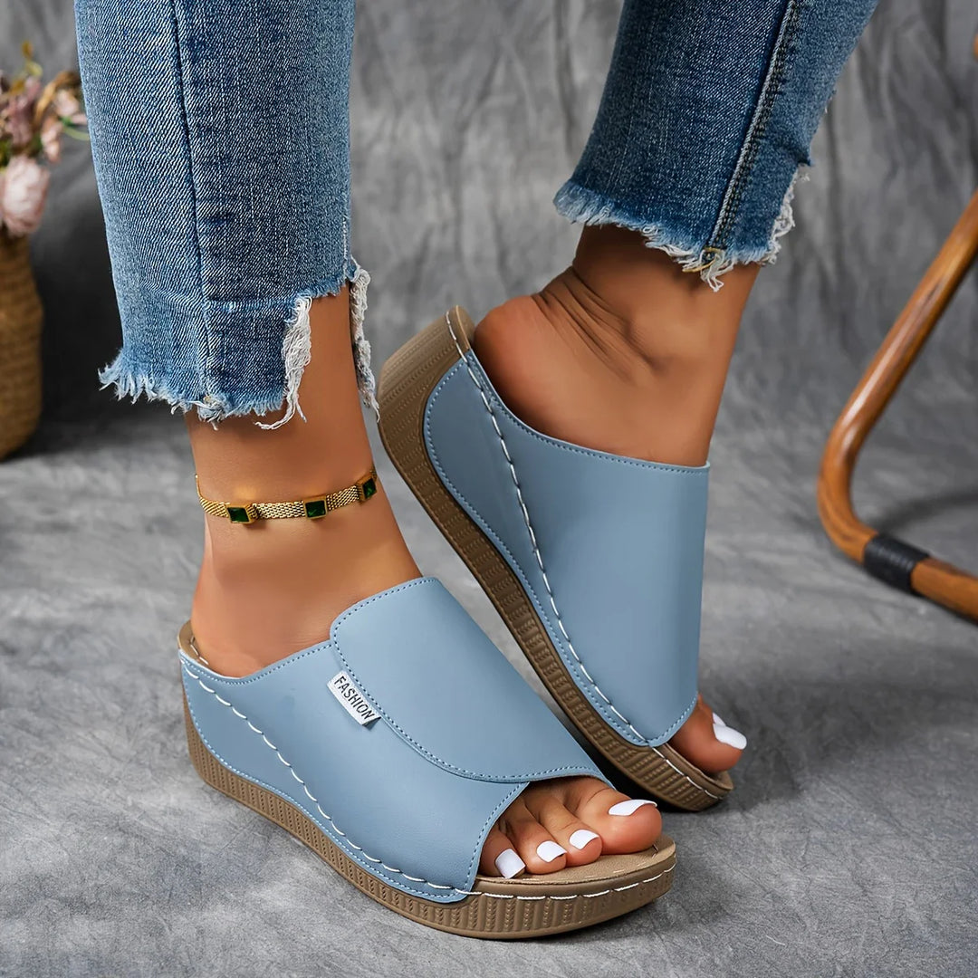 Julia | Wygodne sandały na koturnie