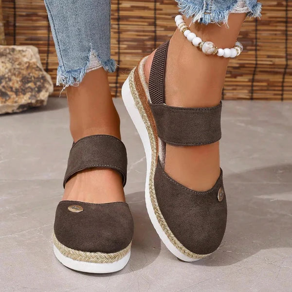 Janka | Eleganckie i wygodne sandały na koturnie