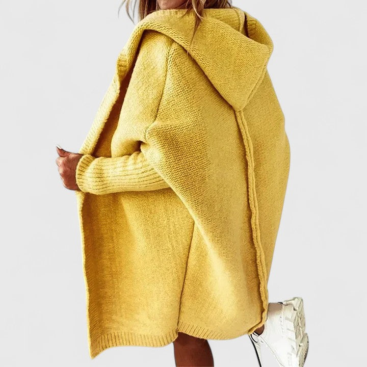 kardigan z kapturem – miękkość i komfort na chłodne dni