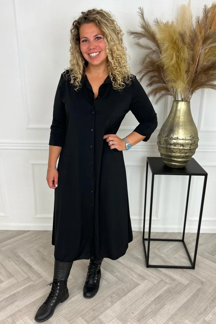 Grazyna | Koszulowa sukienka midi z klasycznym kołnierzykiem i zwiewną linią A