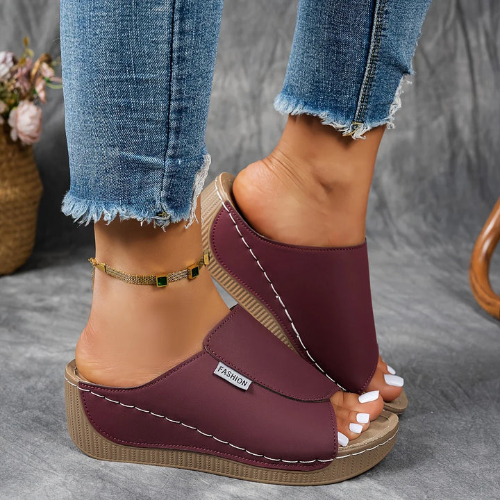 Julia | Wygodne sandały na koturnie