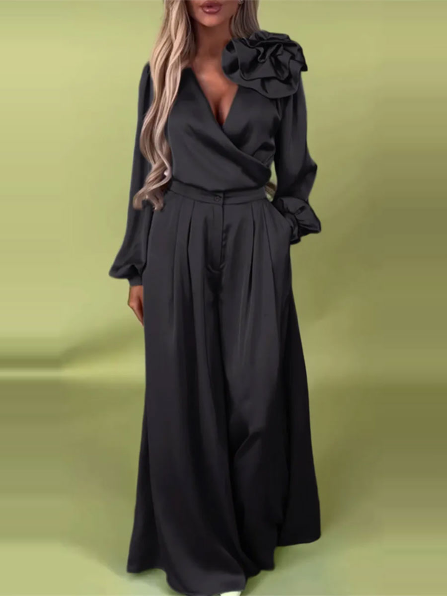 Witoria | Elegancki zestaw z satyny – koszula kopertowa z długimi rękawami i szerokie spodnie