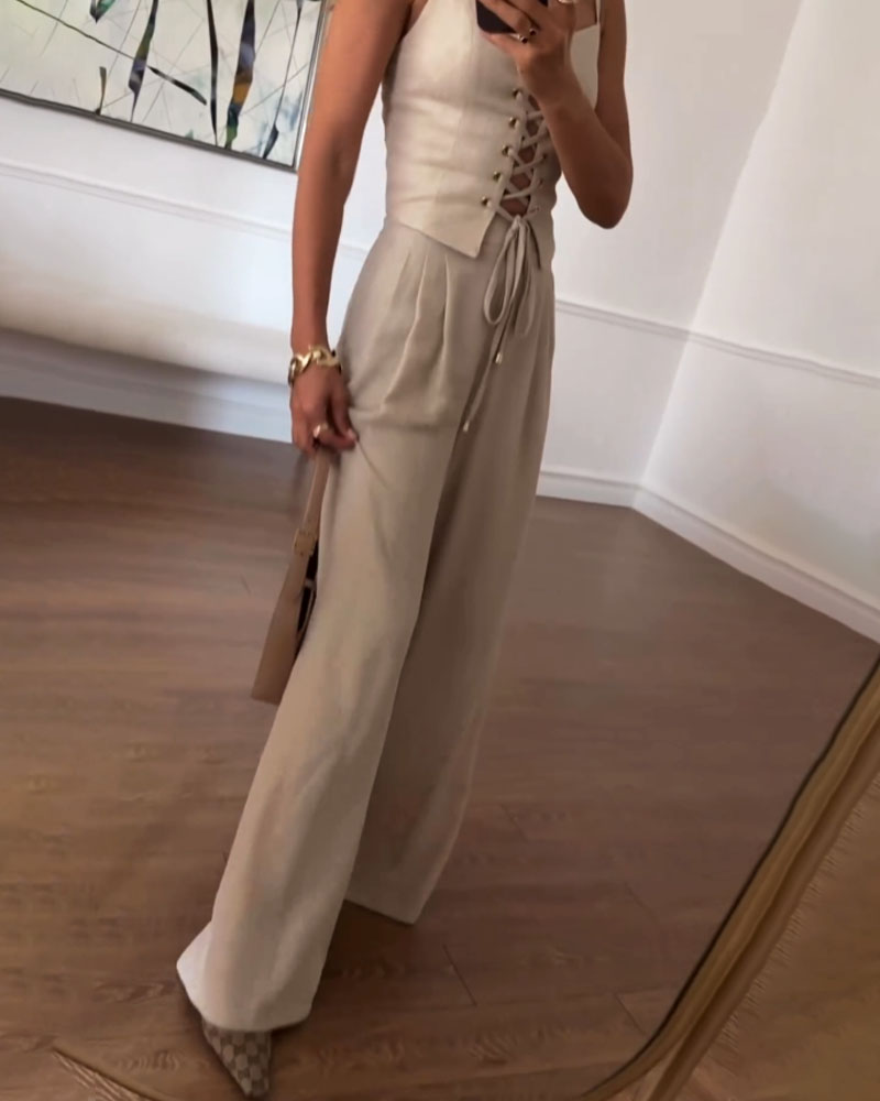 Natasza | Dopasowany top inspirowany gorsetem i plisowane spodnie – komplet