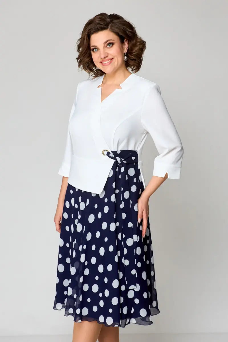 Jagienka | damski zestaw o ponadczasowym uroku dla każdej krągłości