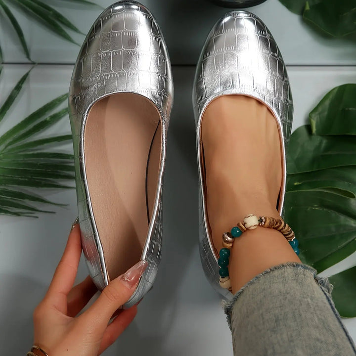 Halszka | Czółenka na Niskim Koturnie z Wytłoczeniem Krokodyla