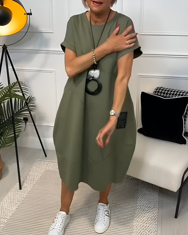 Grażyna | Sukienka midi z unikatowym detalem „HOPE”