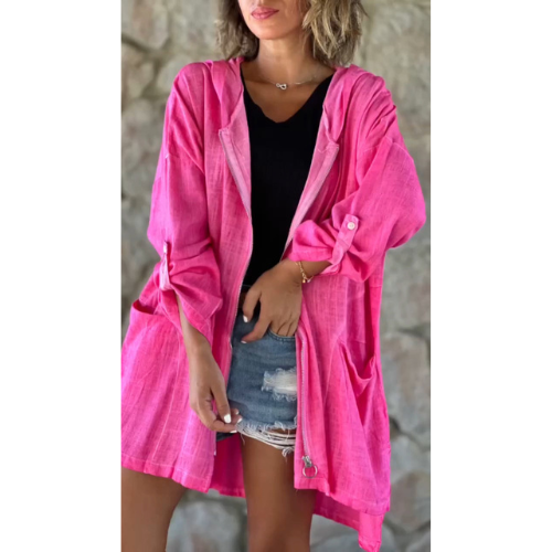 Milena | Casualowa kurtka z kapturem i przeszyciami – lekki zamek i kieszenie