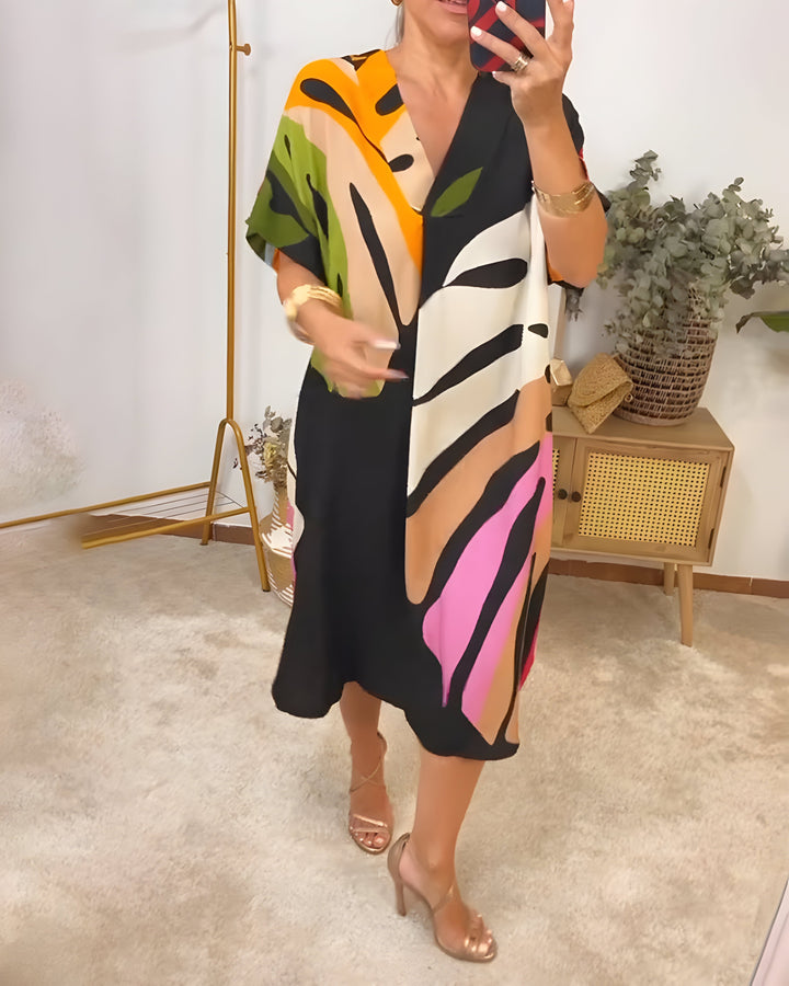 Weronika | Casualowa sukienka z kolorowym nadrukiem liści