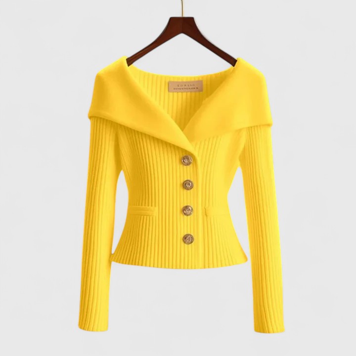 Sweter z szerokim kołnierzem – elegancja i wygoda w jednym