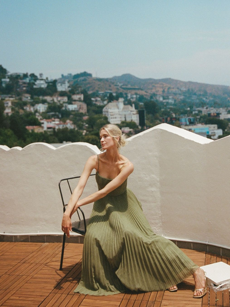 Katarzyna | Plisowana sukienka midi z gorsetem