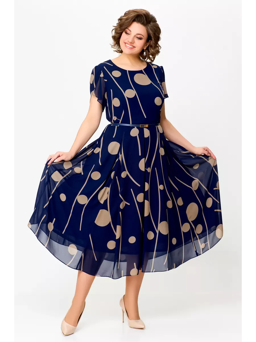 Celina | Lekka sukienka z fakturą przypominającą szyfon i nowoczesnym nadrukiem